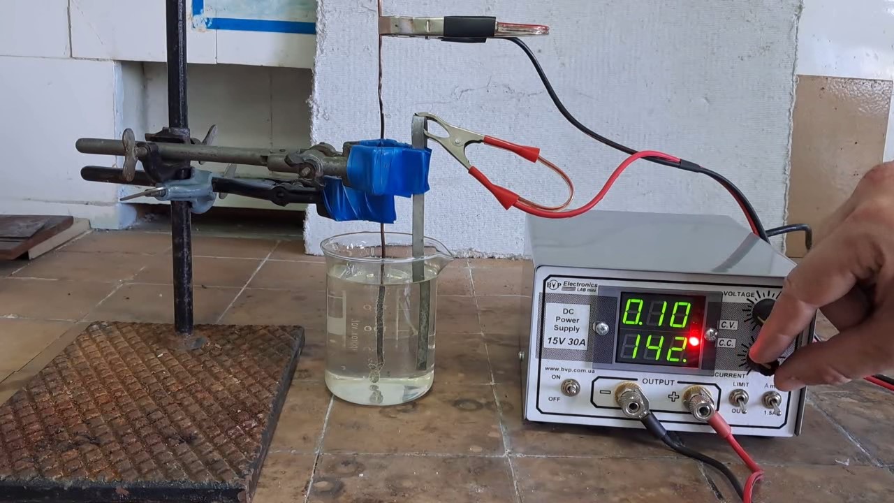 Electrolysis of hydrochloric acid (test of power supply unit)